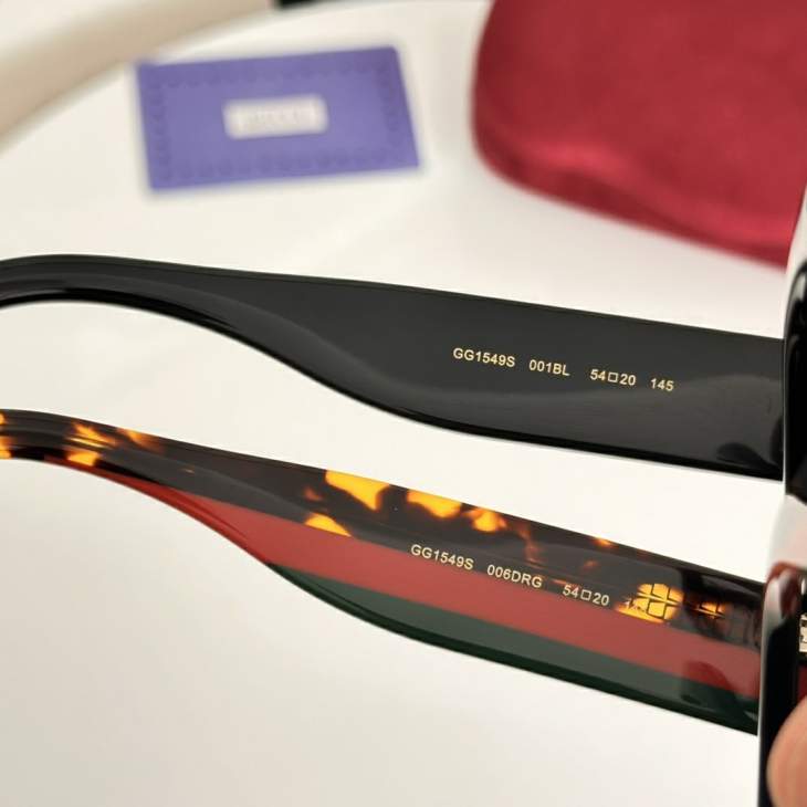 Picture of Gucci Sunglasses _SKUfw79498470fw